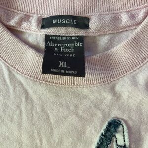 Abercrombie & Fitch tshirt size XL